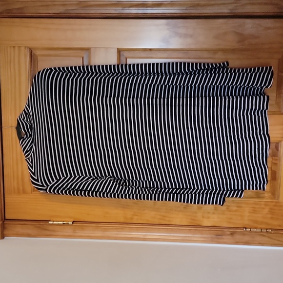 Turtle Neck Striped Tunic - Picture 3 of 6